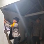 Kapolsek Tanjung Raya Cek Pos Kamling dan Serahkan Kentongan Dalam Rangka Upaya Optimalkan Keamanan Desa